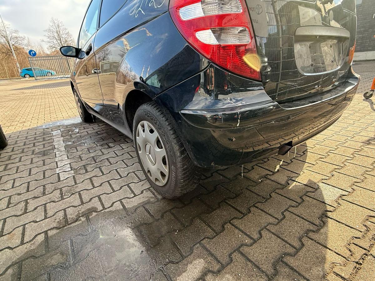 Mercedes Benz A Klasse W169 original Stoßstange Stoßfänger hinten 191 Kosmosschwarz Metallic BJ08